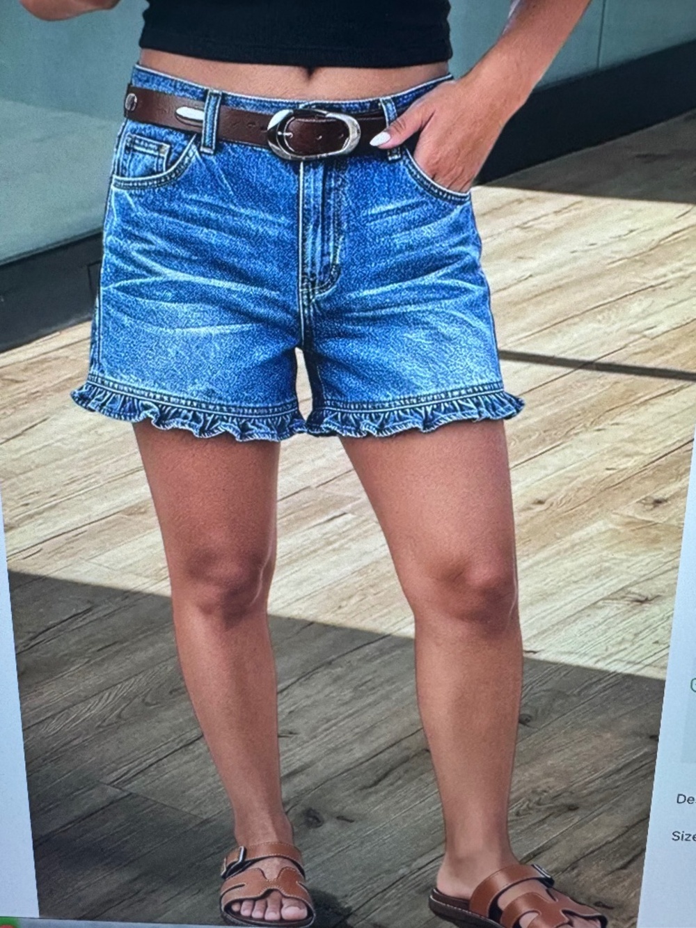 Flamingals Wash Ruffle Hem Mid Rise Denim Shorts Without Belt Large NWT